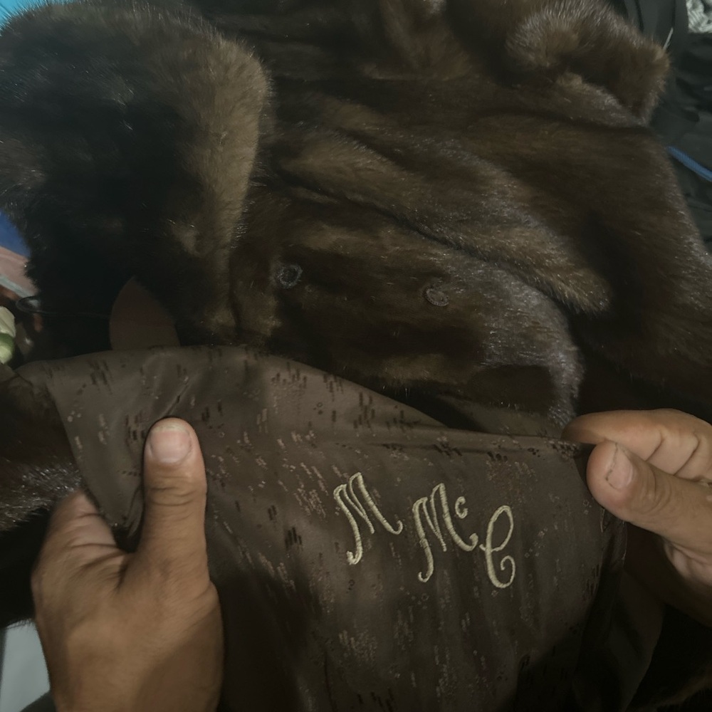 Elegant Real Mink Fur Coat - Picture 2 of 7